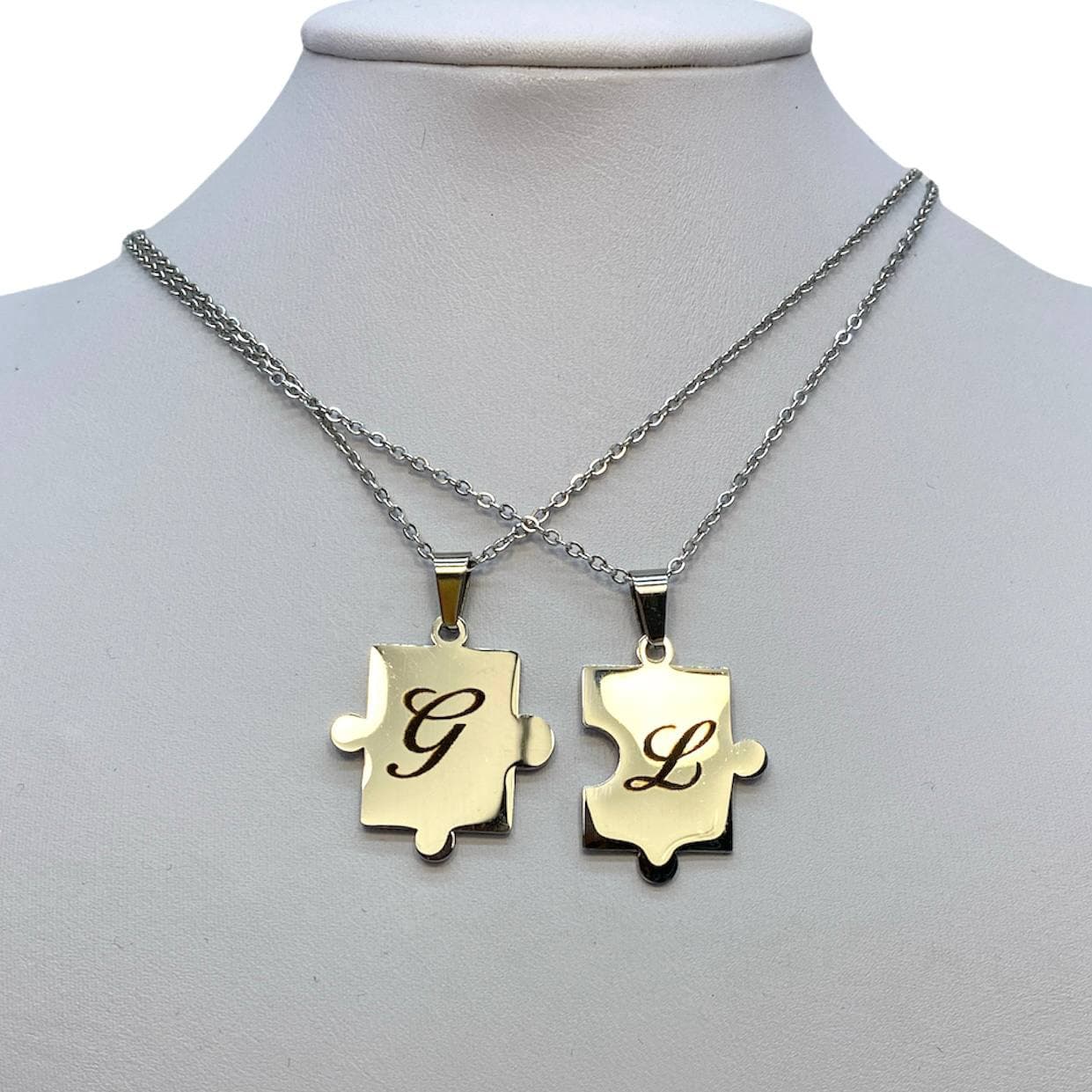 Collana Puzzle Anima Gemella, catenina con ciondolo a forma di puzzle nero e ciondolo a forma di cuore, 2 Collane di Amore Corrispondenti, Regalo per San Valentino, Anniversario e Natale Collana Puzzle Anima Gemella, catenina con ciondolo a forma di puzzle nero e ciondolo a forma di cuore, 2 Collane di Amore Corrispondenti, Regalo per San Valentino, Anniversario e Natale
