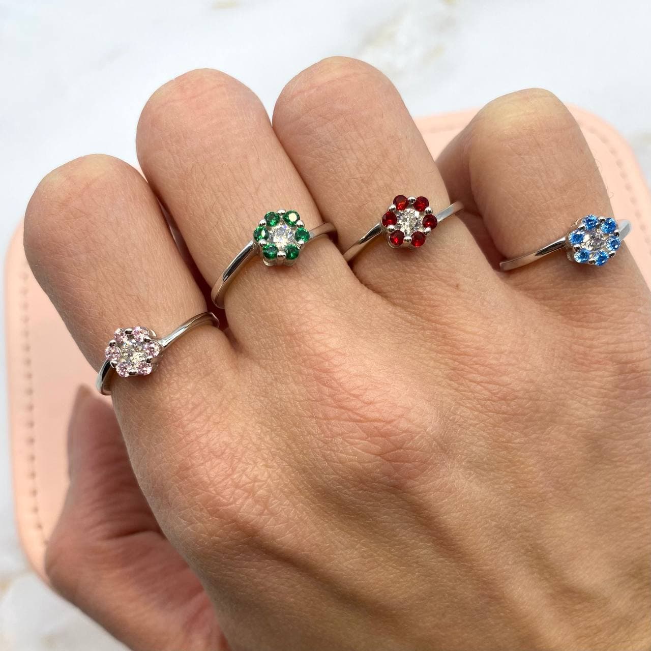 Damiani Anello Margherita in oro bianco 18kt con diamanti - Argento Damiani Anello Margherita in oro bianco 18kt con diamanti - Argento