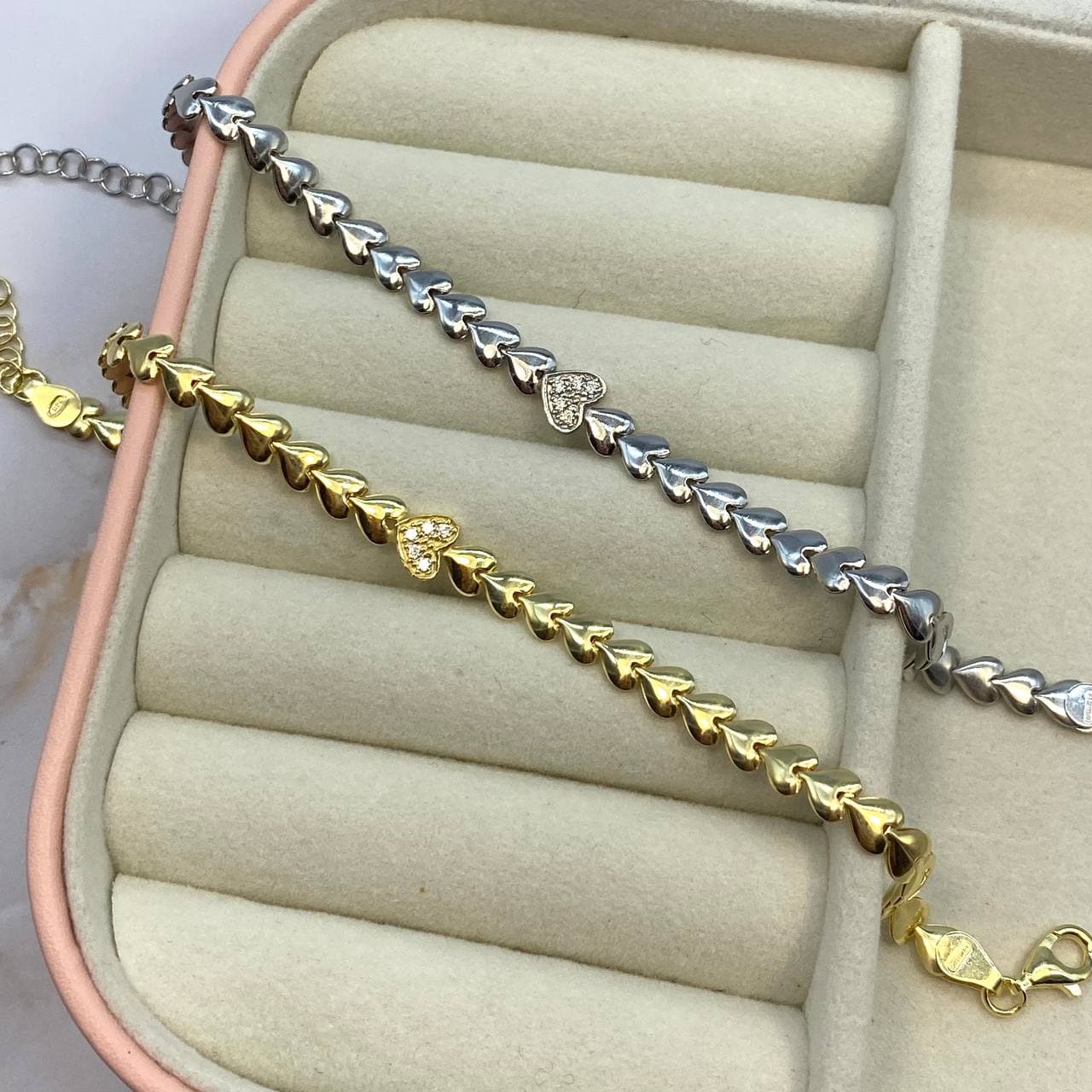 MATERIA Bracciale Donna Con Cuori In Argento 925 Placcato Oro – Lunghezza Regolabile 17,5-22 Cm SA-139