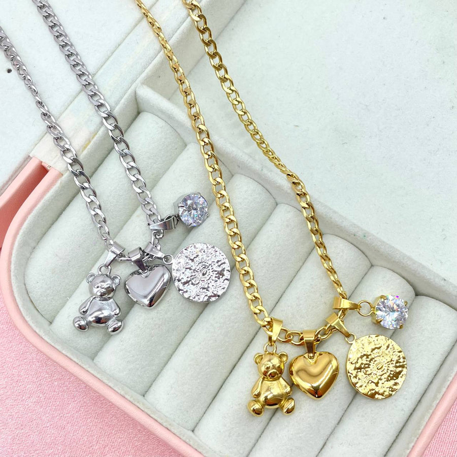 Collana glamour di perle di vetro strass. Double Strand trovato Collana glamour di perle di vetro strass. Double Strand trovato