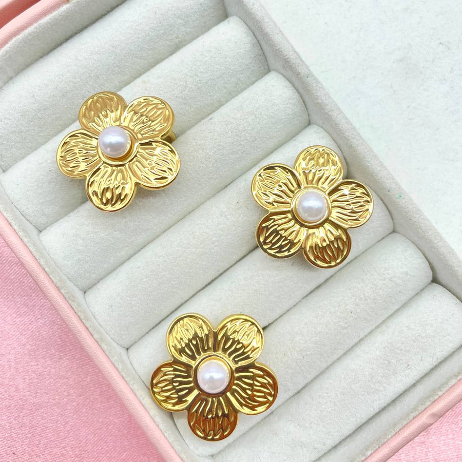 Anello regolabile gold fiore e perle