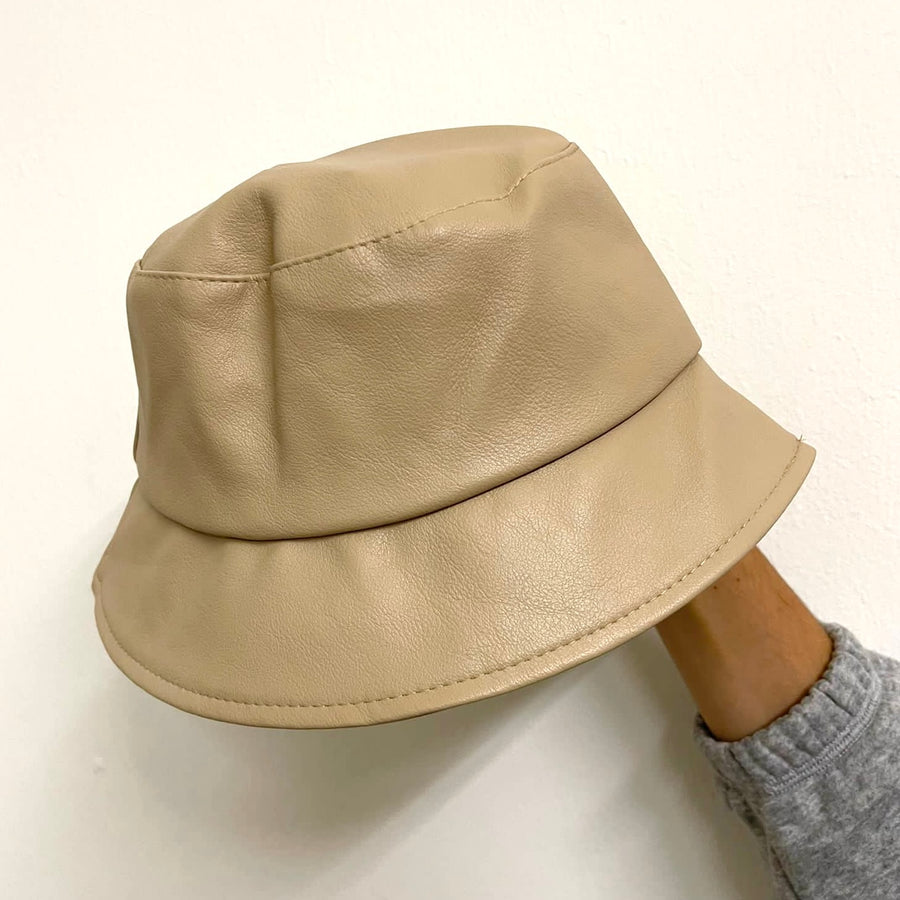 Cappello Bucket in simil pelle - Iride shop - accessori donna