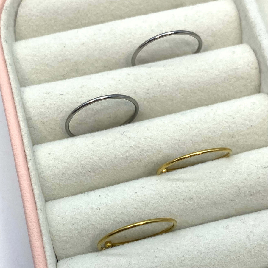 Set di 5 Anelli Fedine Sottili regolabili perfetti per tutte le dita nei colori oro e argento - Iride Shop Bijoux e Accessori